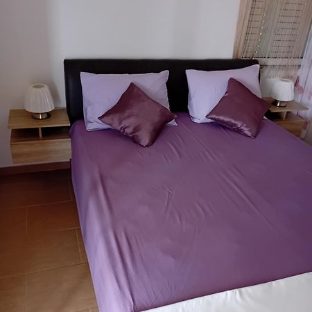 Apatmani Peternel Vir Exterior foto