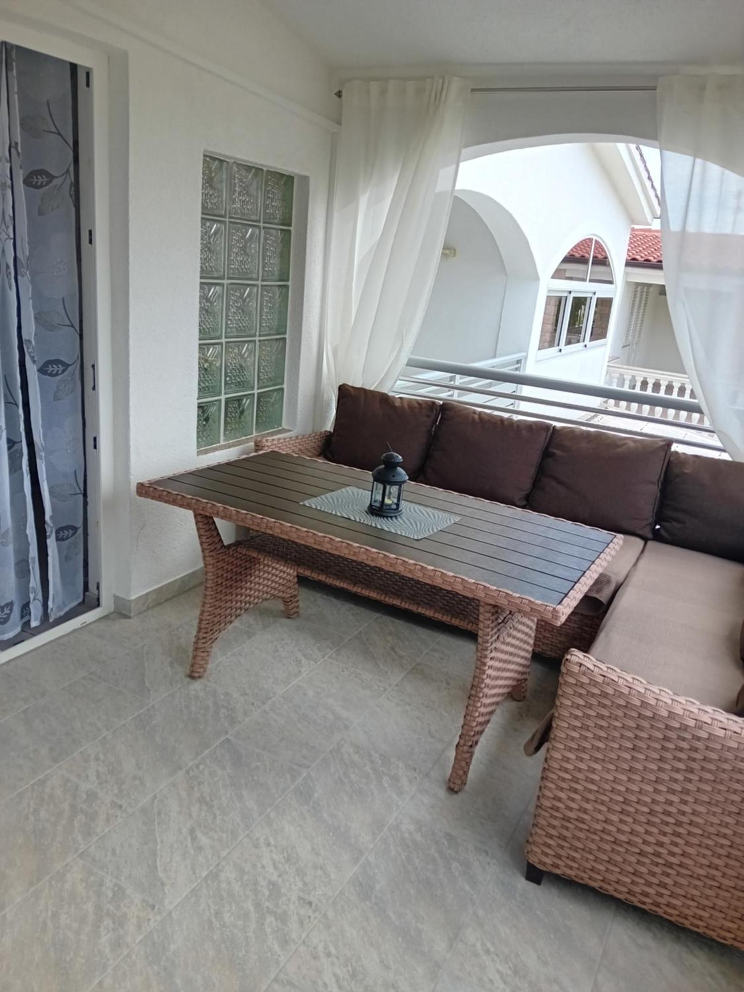Apatmani Peternel Vir Exterior foto