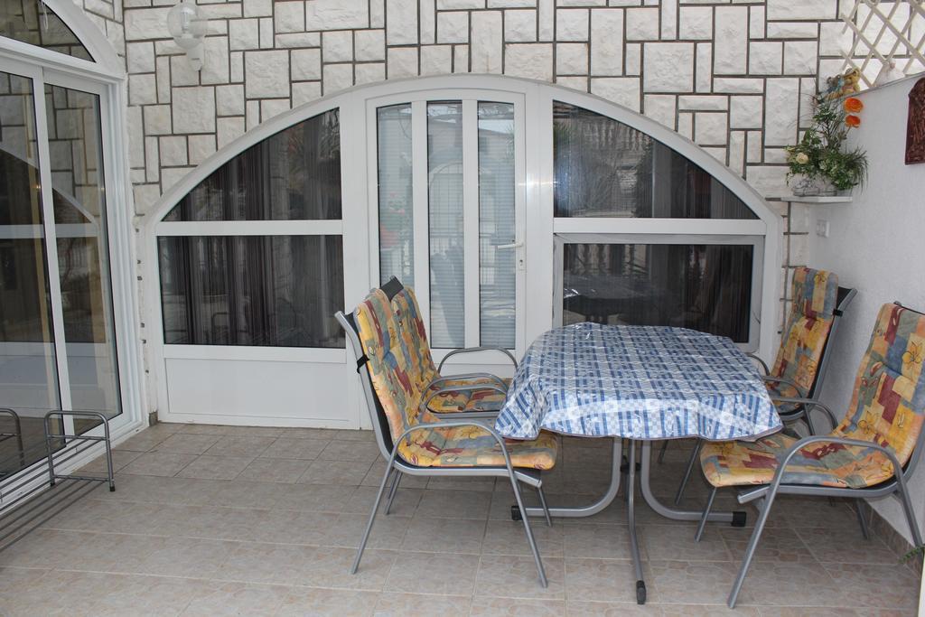 Apatmani Peternel Vir Exterior foto